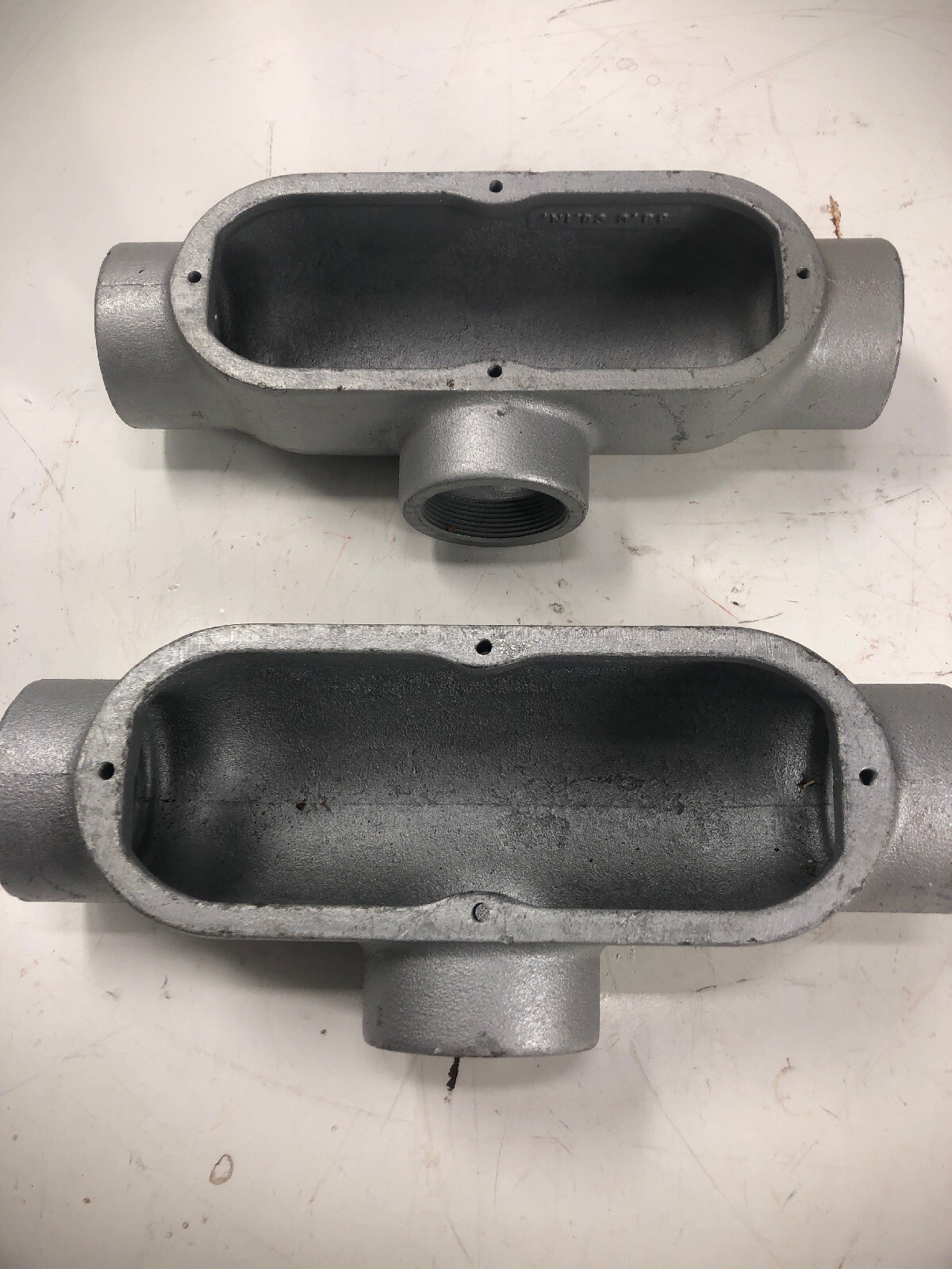 2 NOS Crouse-Hinds Metal T68 Threaded 2" 2 inch Rigid Conduit Fitting Electric