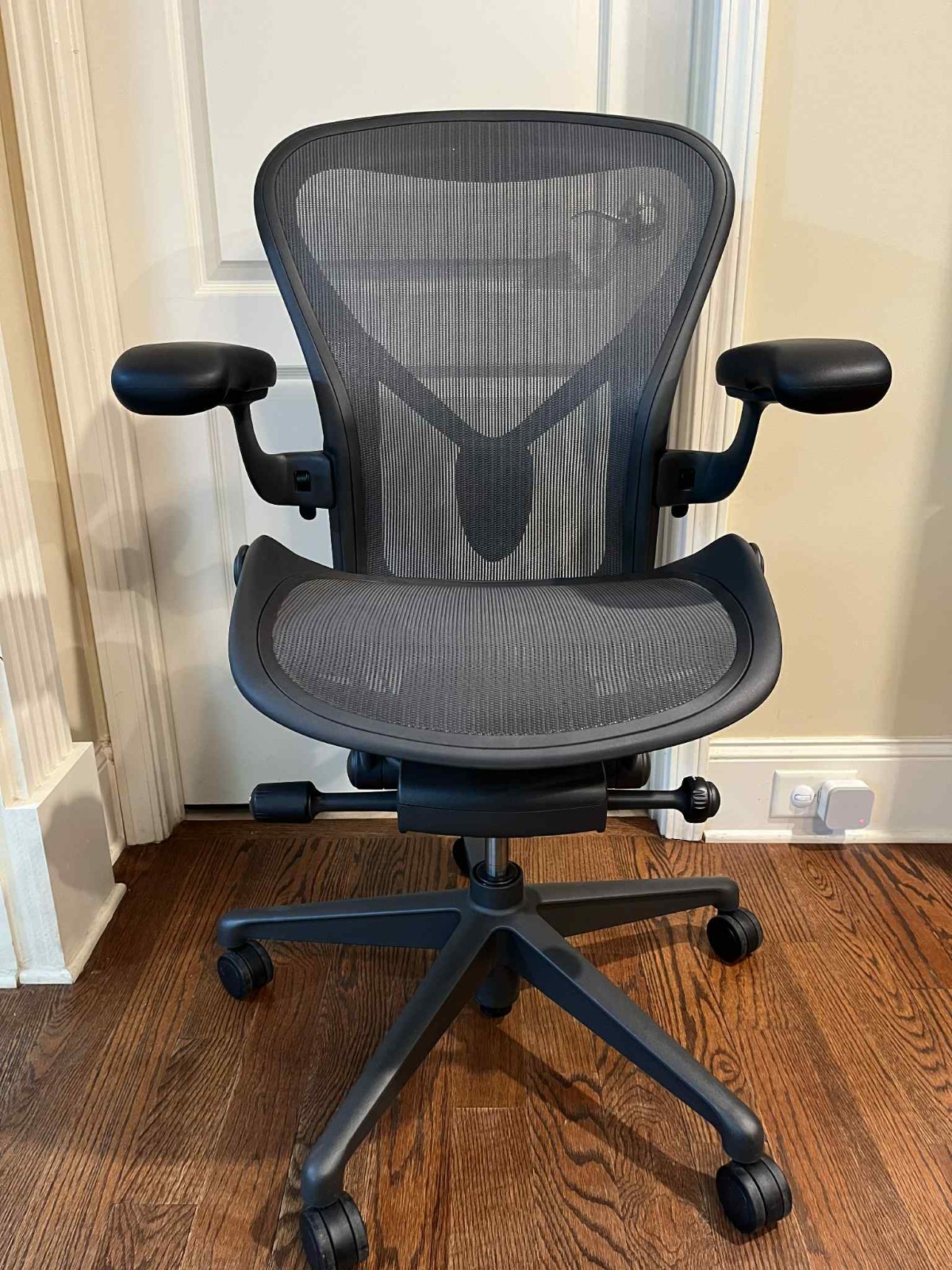 Herman Miller Aeron Office Chair - Remastered Version Size B