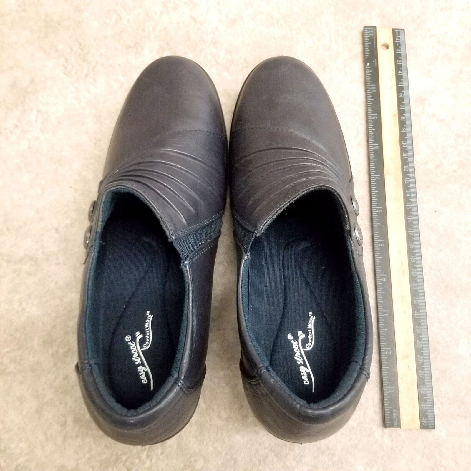 Easy Street Womens Size 8.5 Black Slip On Pleated Clogs