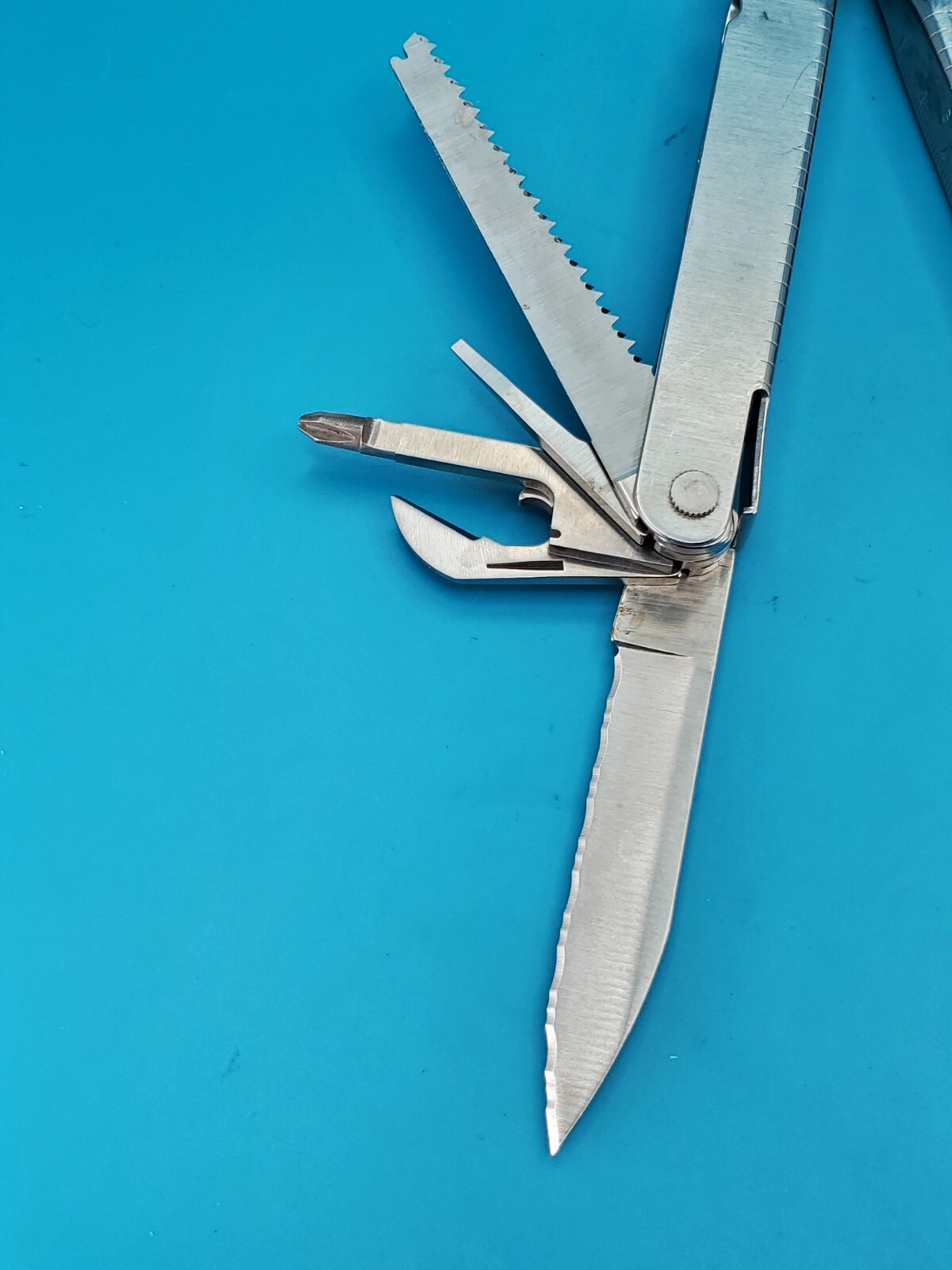 LEATHERMAN Super TOOL Multi Function Tool PLIERS, Stainless! 09-95 DATE!