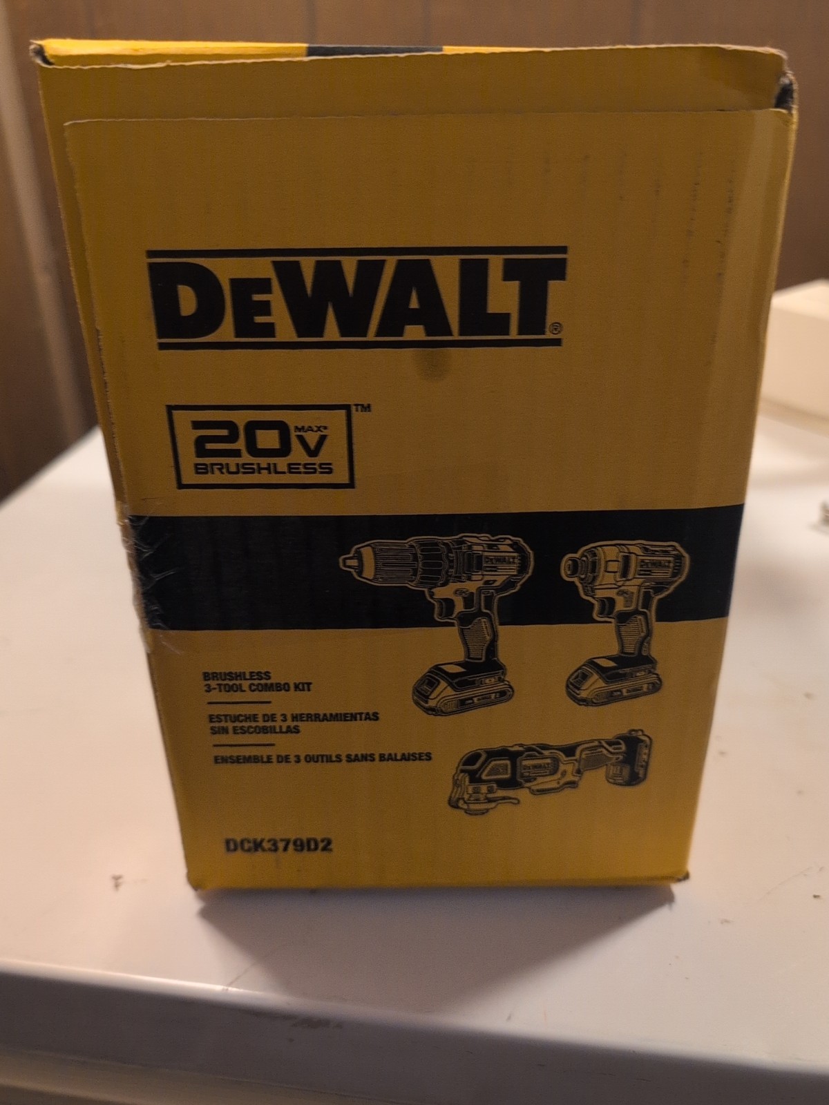 New - DEWALT 20V MAX Brushless Cordless 3 Tool Combo Kit DCK379D2