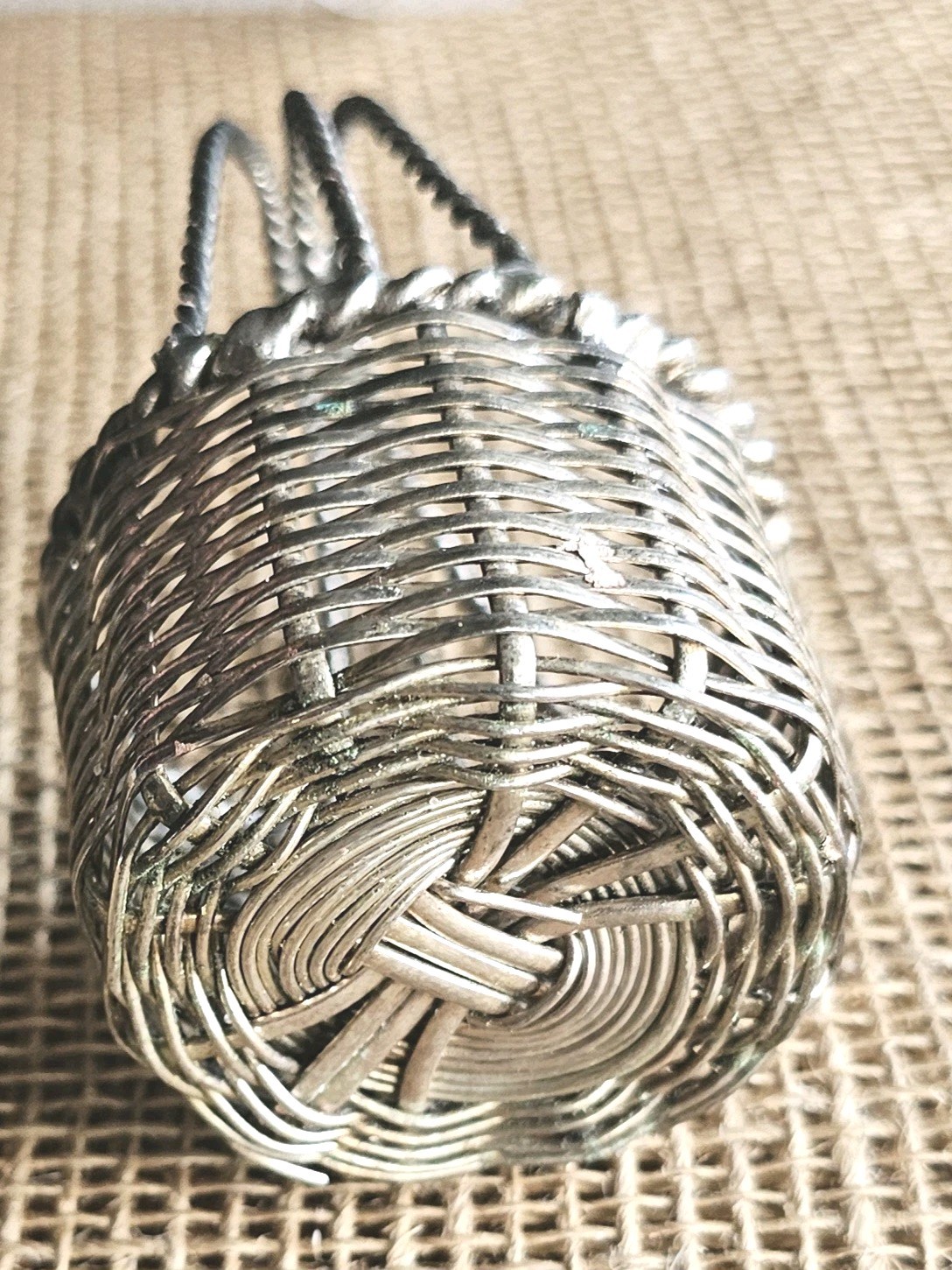 Minature Silverplated Woven Round Wire Backet 3"x2"