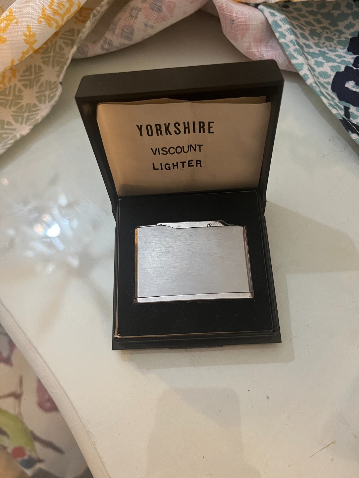 VINTAGE YORKSHIRE VISCOUNT POCKET BUTANE LIGHTER MADE IN JAPAN 1960'S NEVER USED