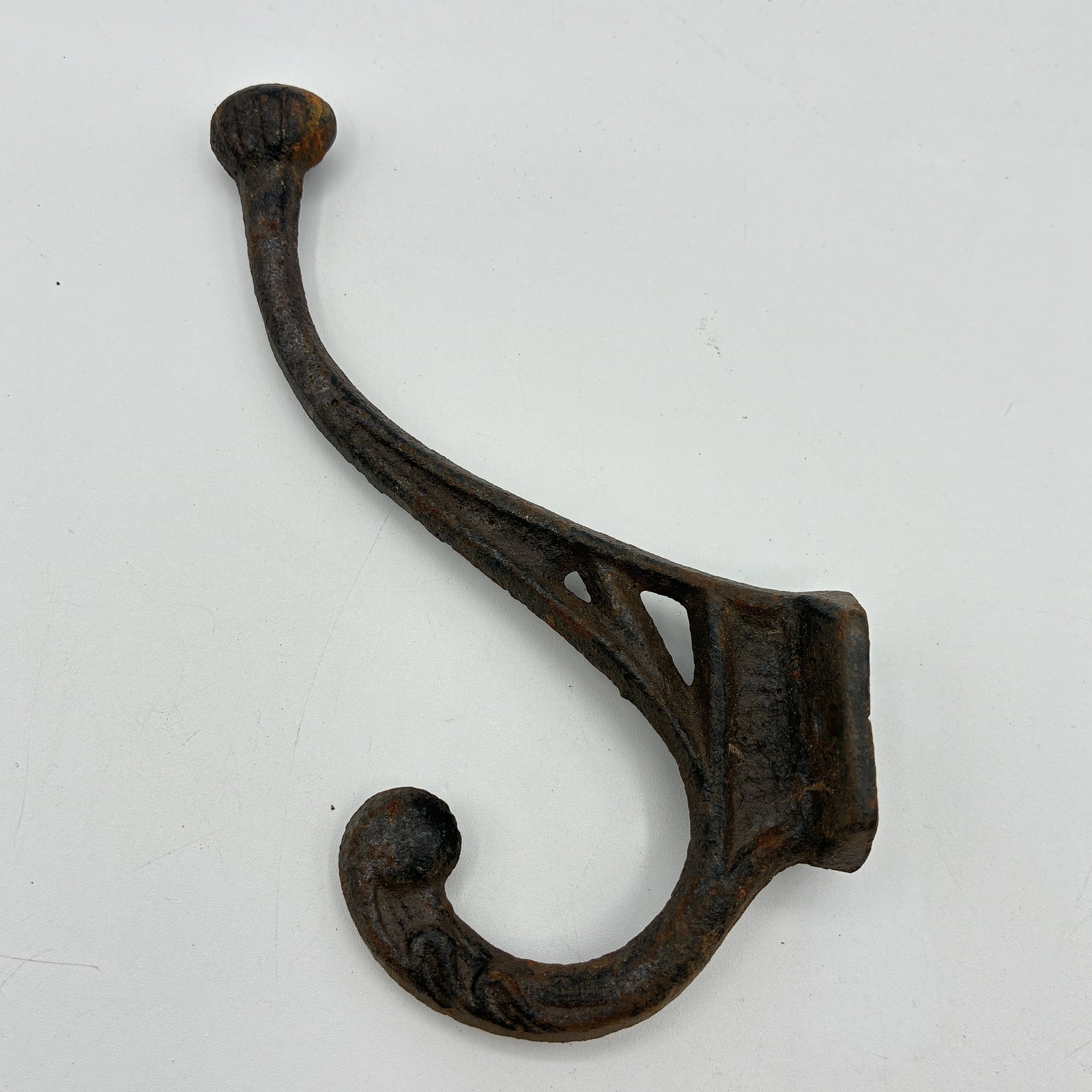 Antique Cast Iron Wall Hook Rustic Farmhouse Style Coat Hat Rack Hardware
