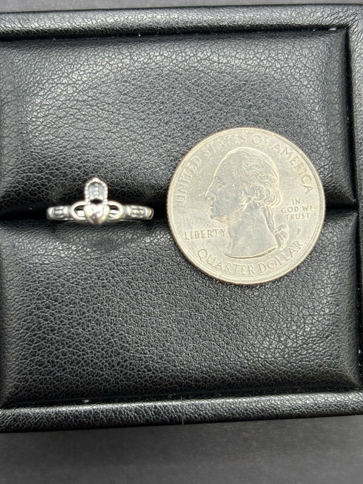 New Condition Sterling Silver Claddagh Toe Ring 925 G13