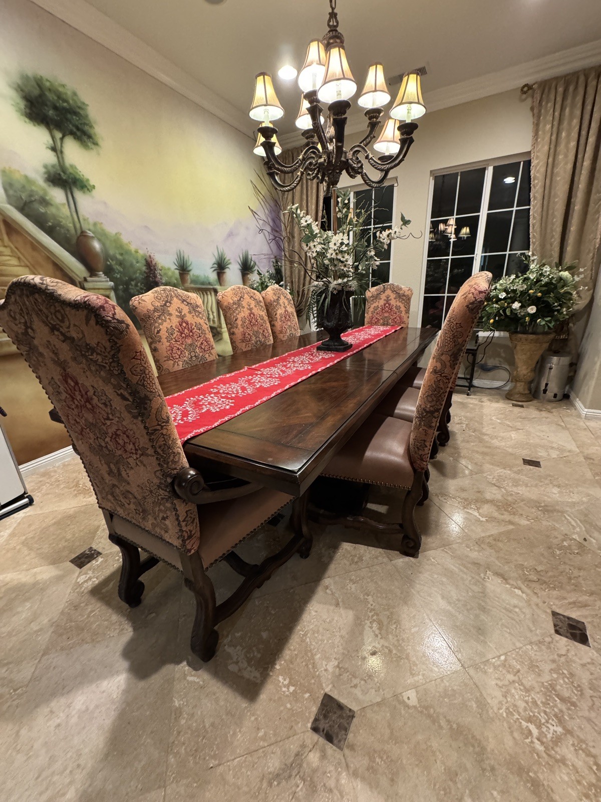 Dining Table set All Solid Wood. Table Extendable With 8 Chairs