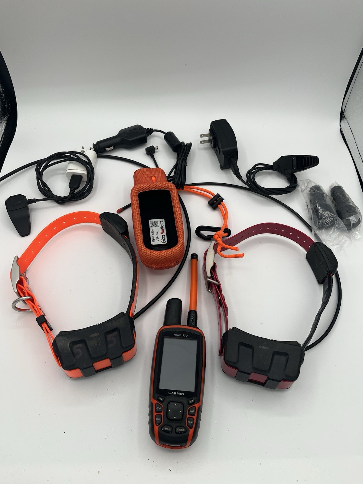 Garmin Astro 320 & 2 DC 50 Collars with Chargers and Gizmo Case