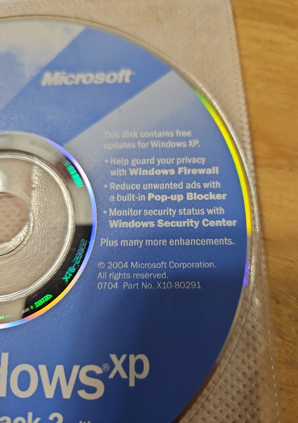 Microsoft Windows XP Service Pack 2 with Advanced Security Technologies disc cd