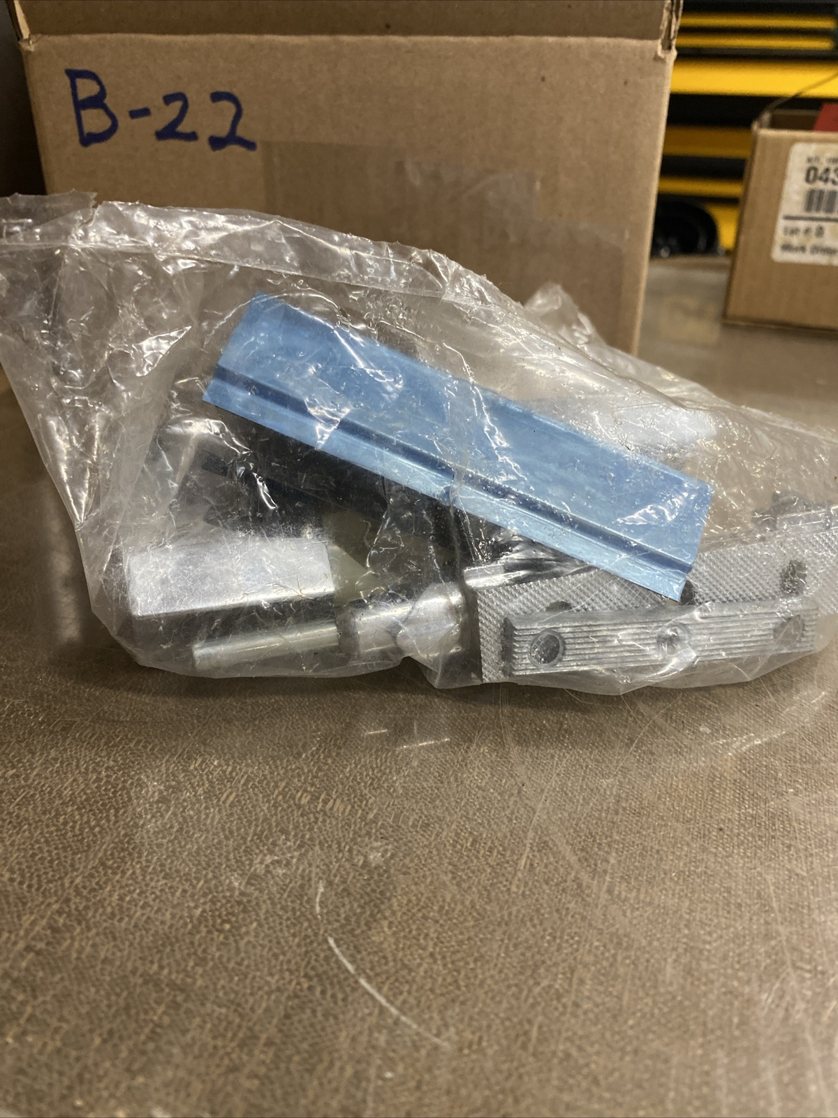 Franklin Machine Products Co 123-1190 HINGE