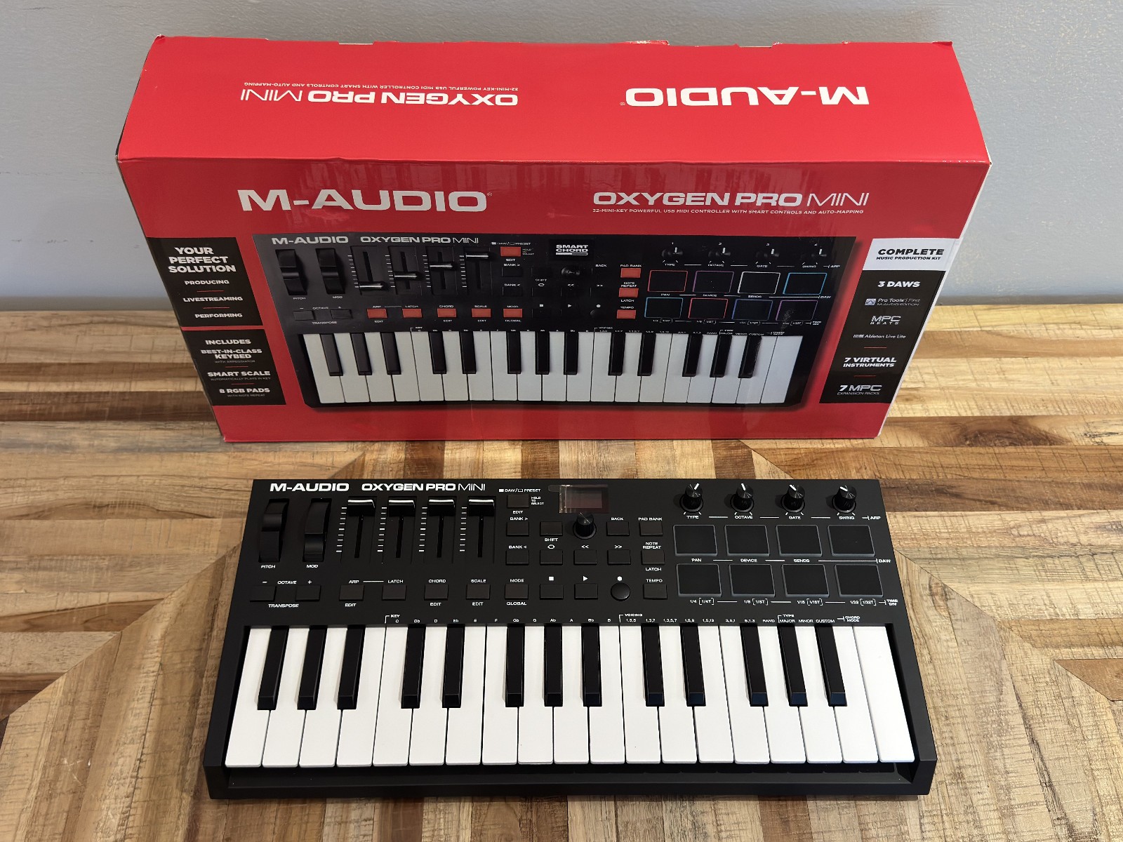 M-Audio Oxygen Pro Mini - 32-Key USB MIDI Controller