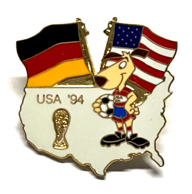 FIFA World Cup USA '94 Striker Flags Cup Pin (H19)