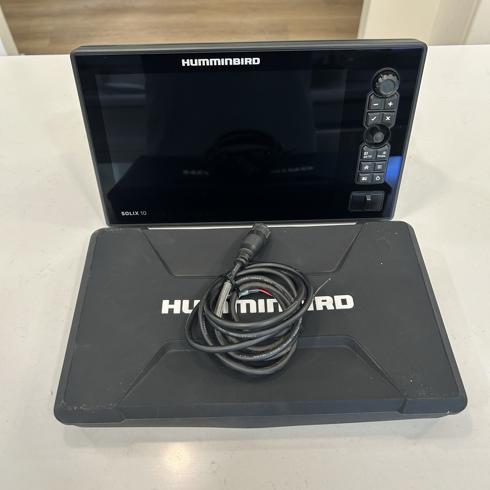 HUMMINBIRD SOLIX 10 CHIRP MEGA MSI+ G3 CHO DISPLAY With Suncover And Power Cord