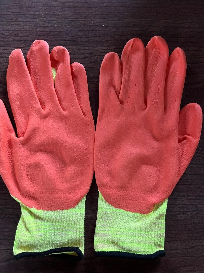 New Posigrip Size XL Cut Resistant 4542 Gloves Coated Certified New