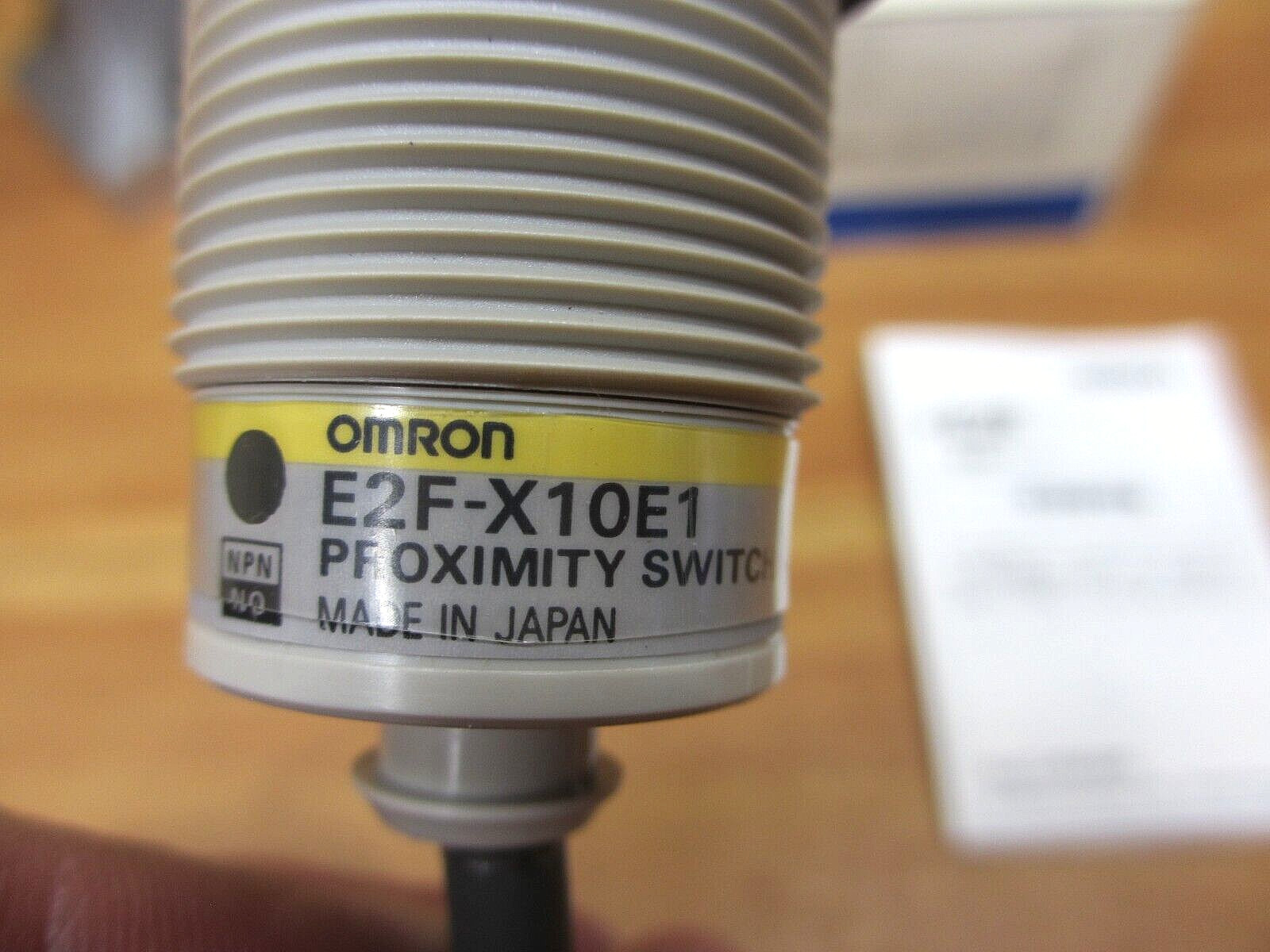Omron E2F-X10E1 *NEW* Proximity Switch Sensor **USA SHIP**