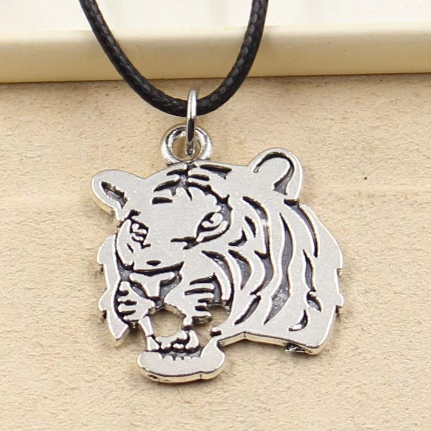 Tibetan Silver Color Tiger Head Necklace Leather Factory Price Handmade Jewelry