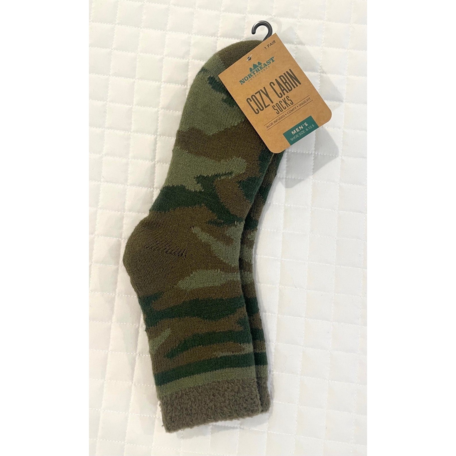 Northeast Outfitters Socks Men's 8- 12.5 Cozy Cabin Camouflage Crew-Aloe Infused