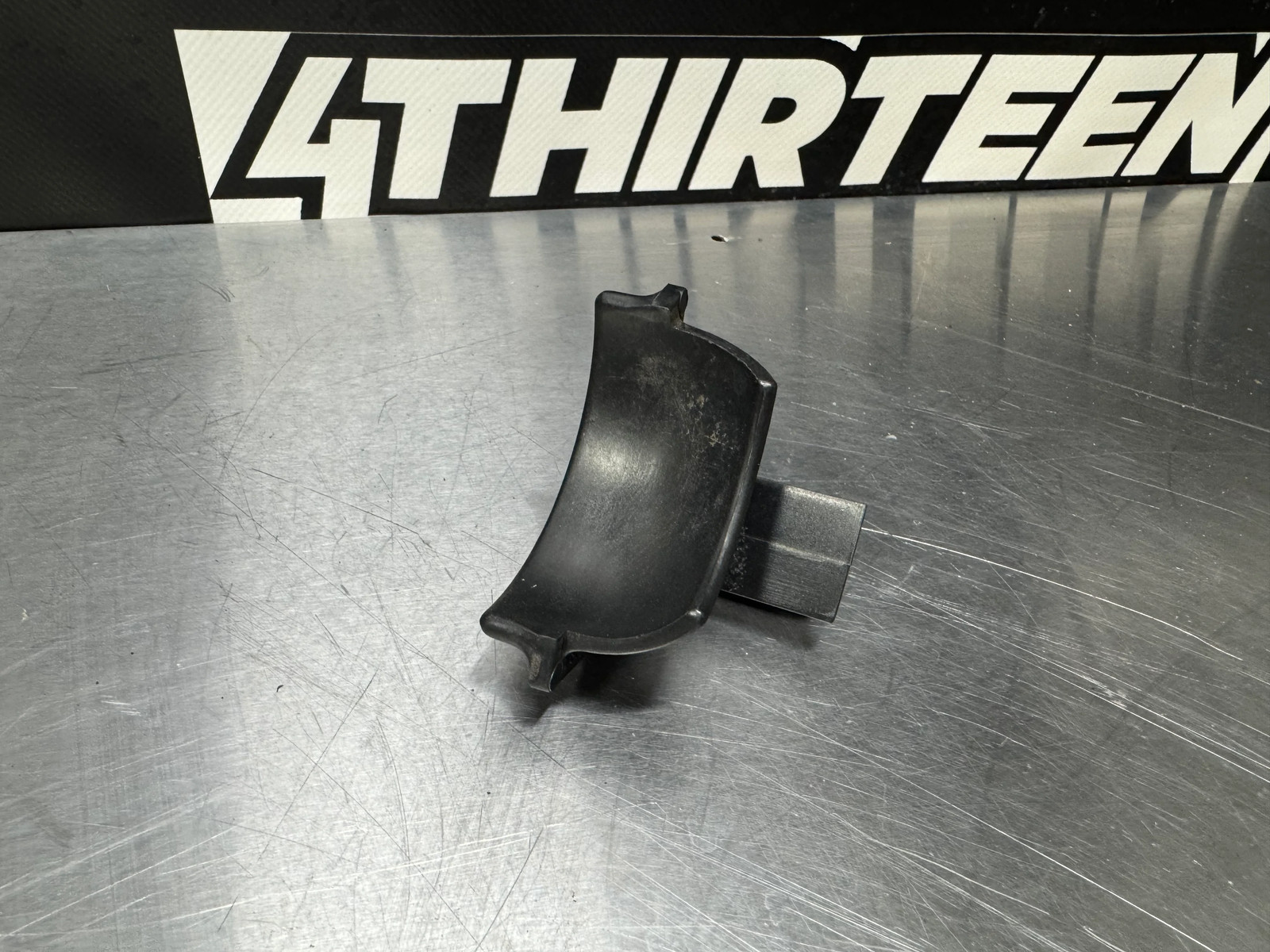 1997-2004 C5 CORVETTE FUEL CAP HANGER 10284784 USED #L122