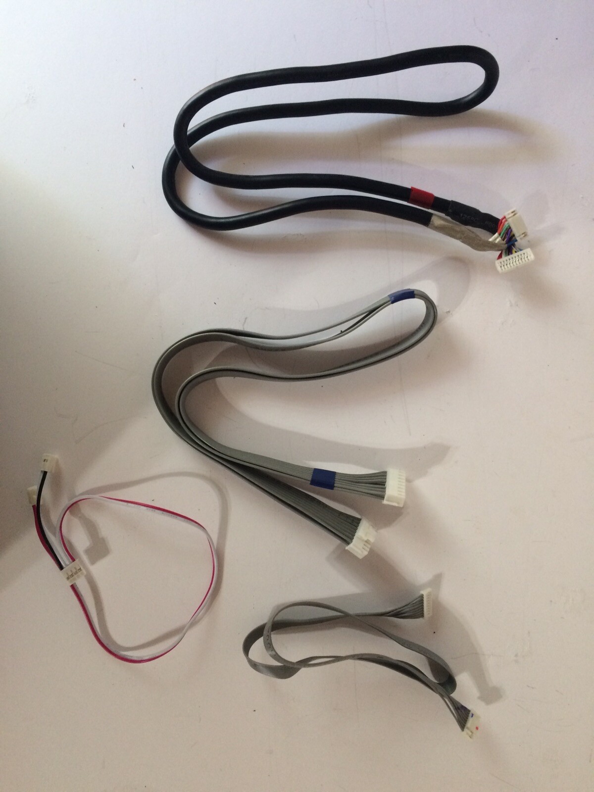 HISENSE 58R6E 3 RIBBON 4 WIRE BUNDLE