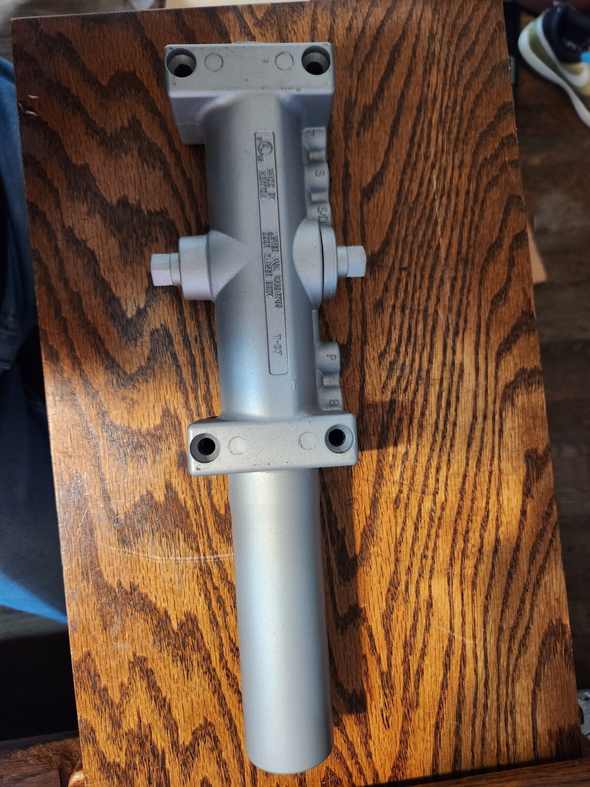 Norton clp7500 door closer body only Locksmith