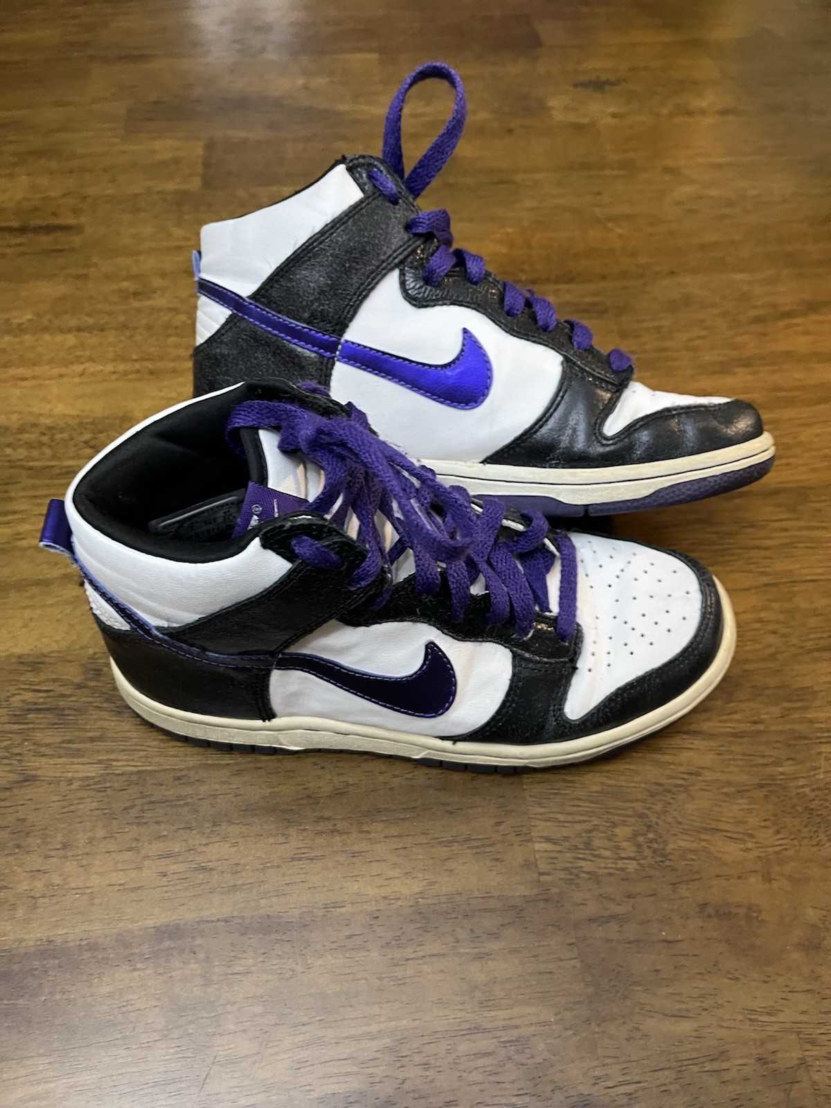Nike Dunk high GS white Varsity Purple Metaliic Size 4.5Y