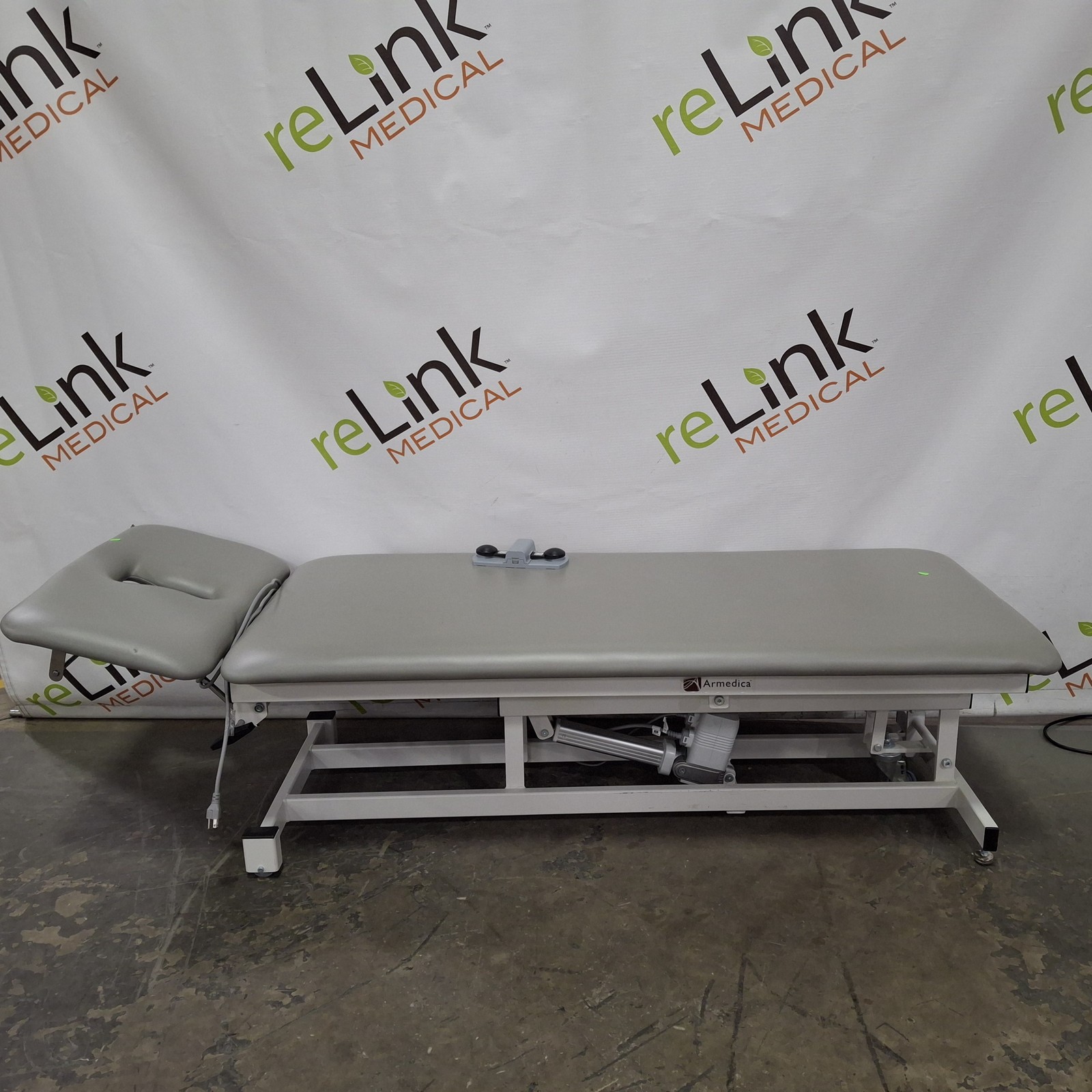 Armedica AM200 Treatment Table
