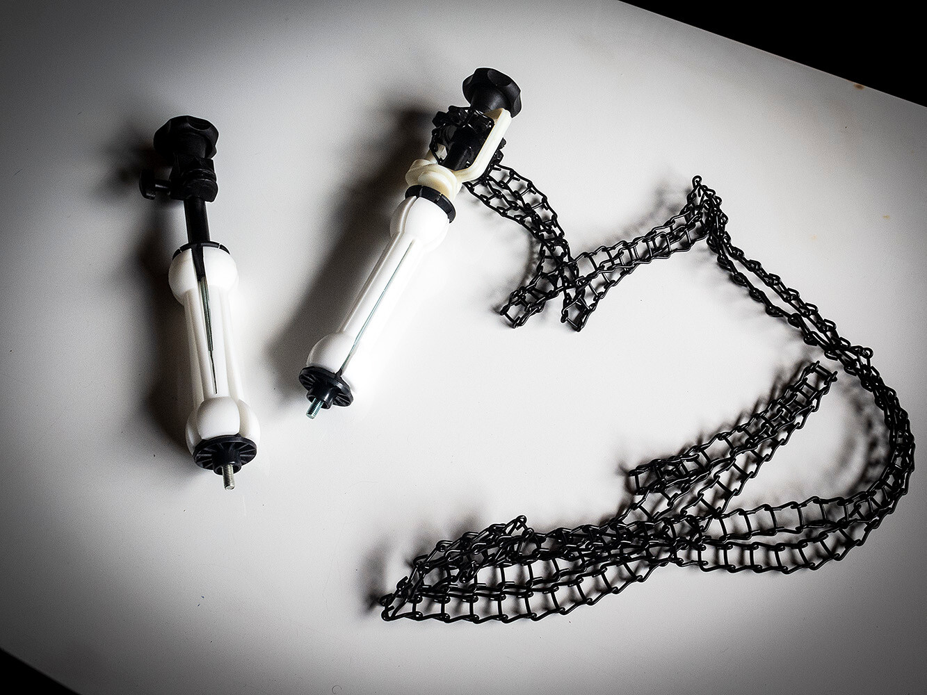 Manfrotto Expander (046MC)  - metal chain and chain weight