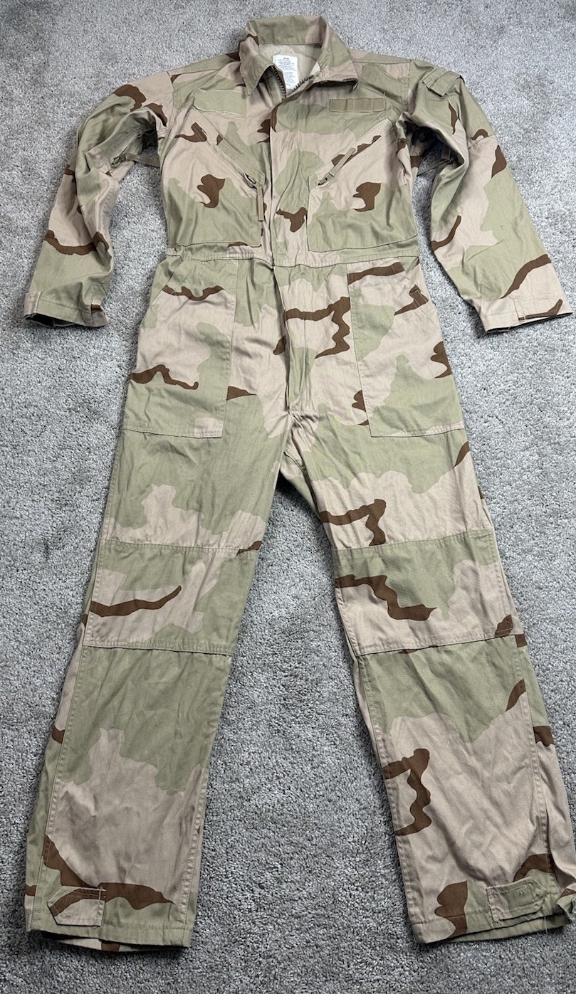 U.S. Army DCU Mechanics Coveralls Jumpsuit Desert Camouflage Size Medium