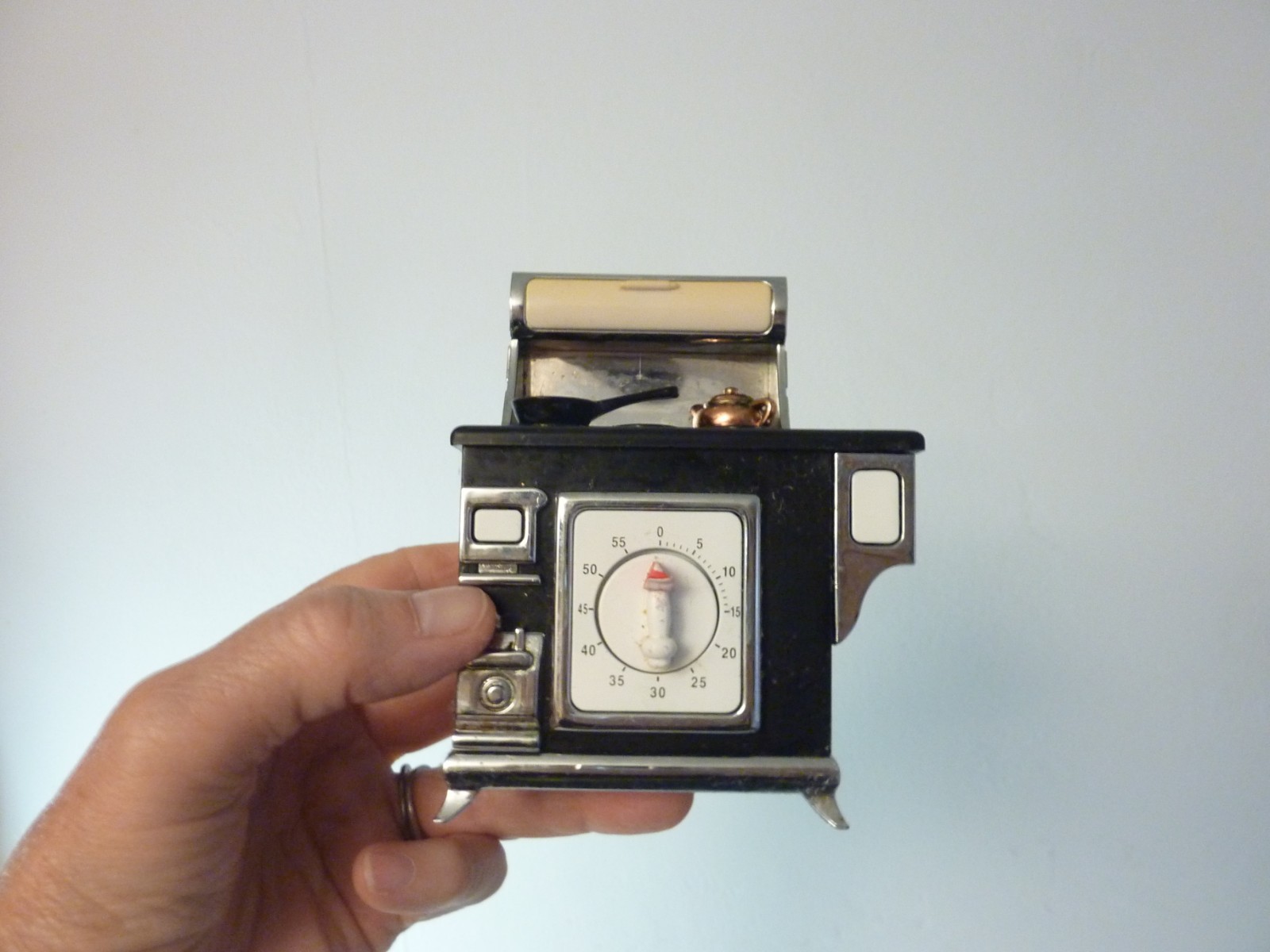 Kitchen Timer 60 Min. Old Antique Style Stove, Oven, Range w Pan and Kettle 4.5"