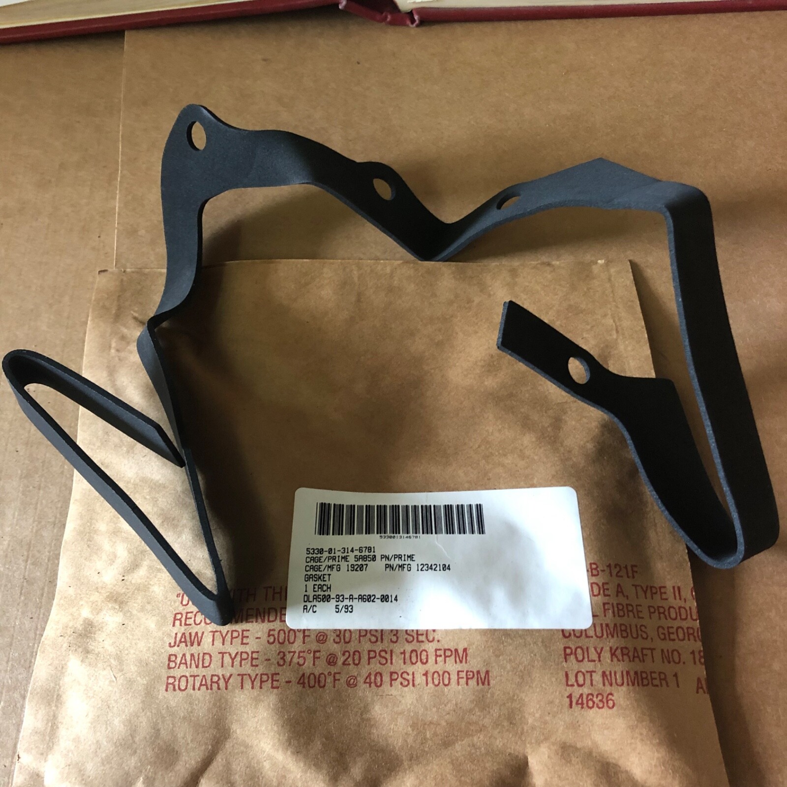 DUST COVER GASKET M998, HUMMER,HUMVEE,M1123,M1152,M998A1,MILITARY Surplus,