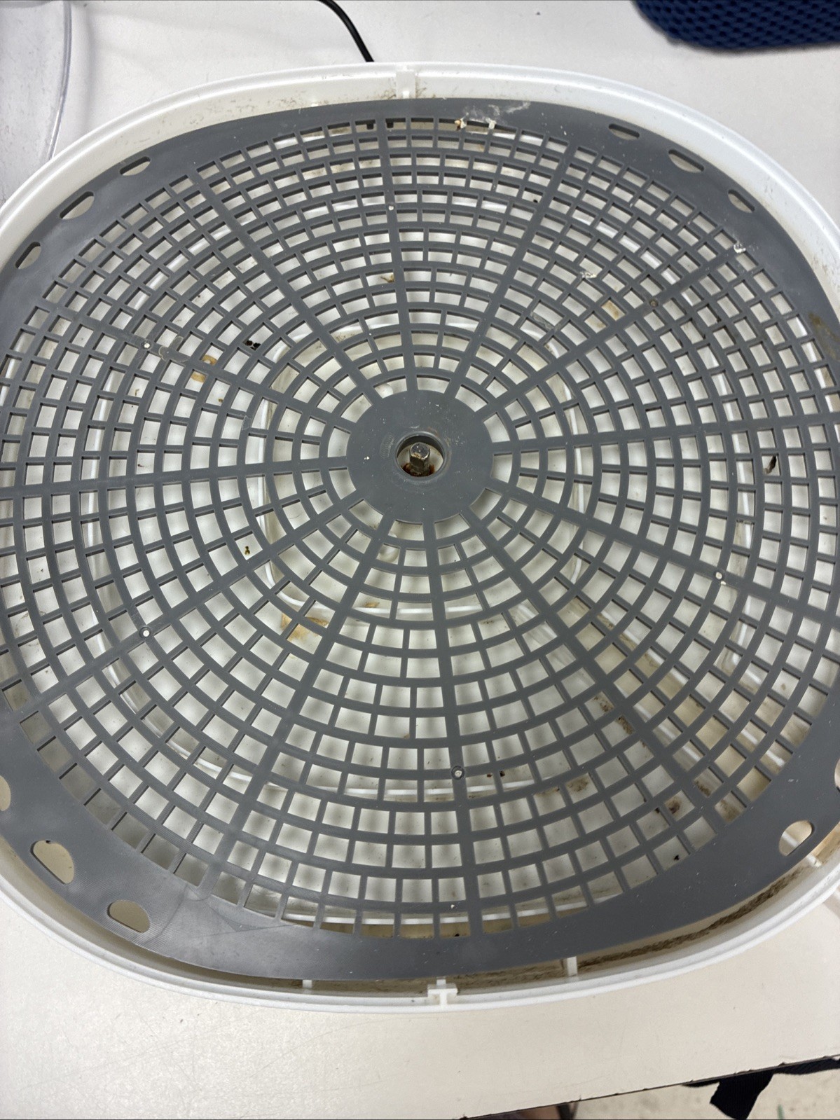 Nurture Right EGG INCUBATOR - Holds 22 Eggs for Optimal Hatching with 360° View