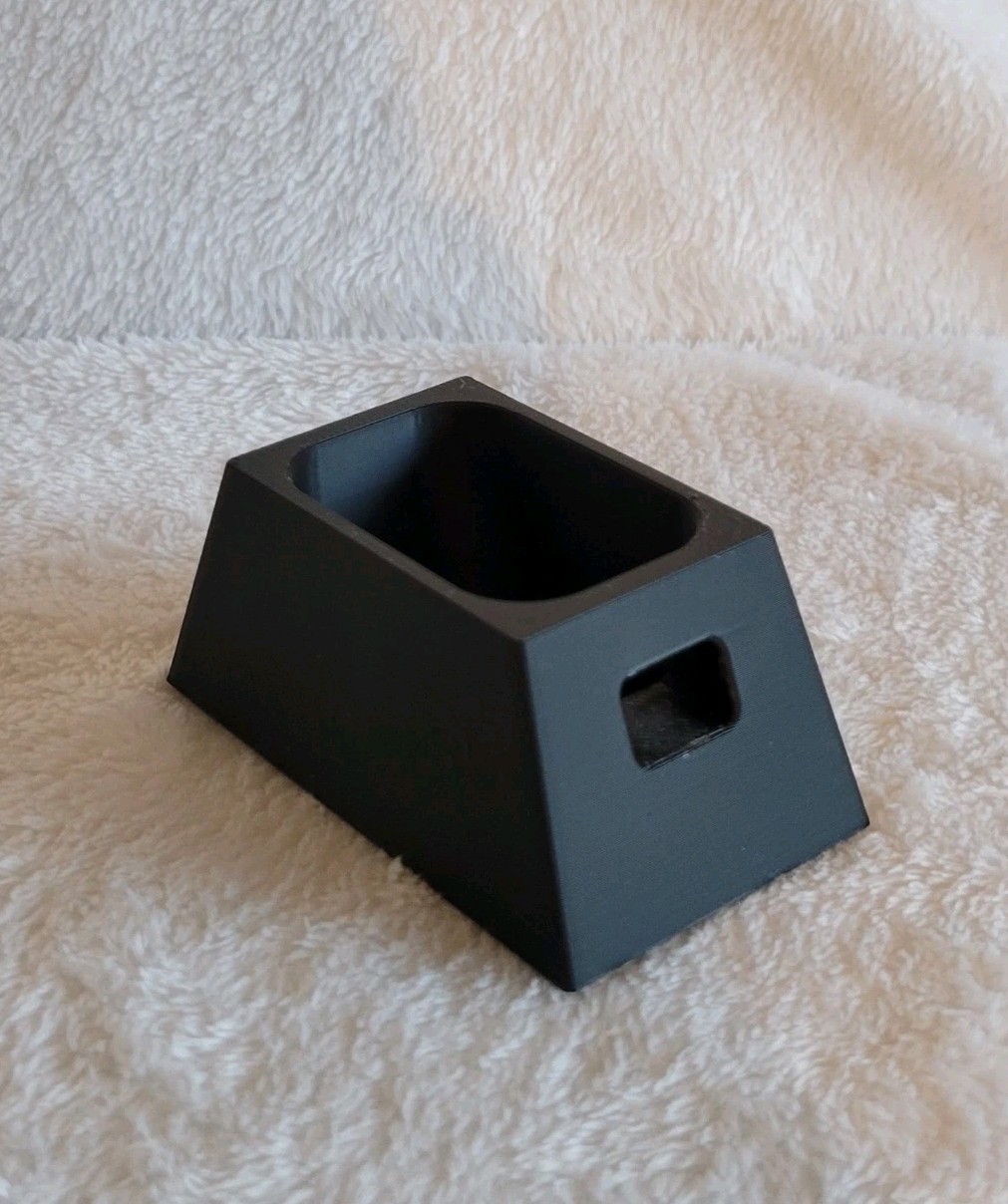 Stand / Holder For The WOLFBOX MF100 Electrical Air Duster