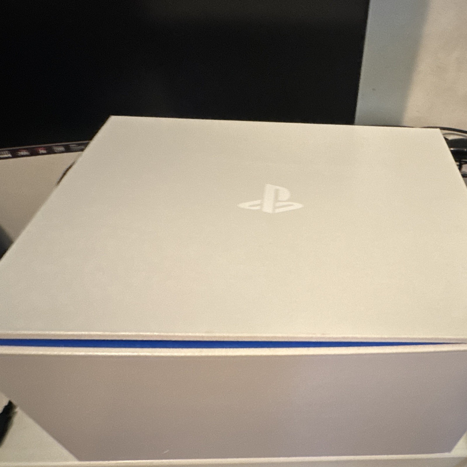 Sony PlayStation VR Headset Bundle w/ 3 PS Move Controllers, Cables & Box
