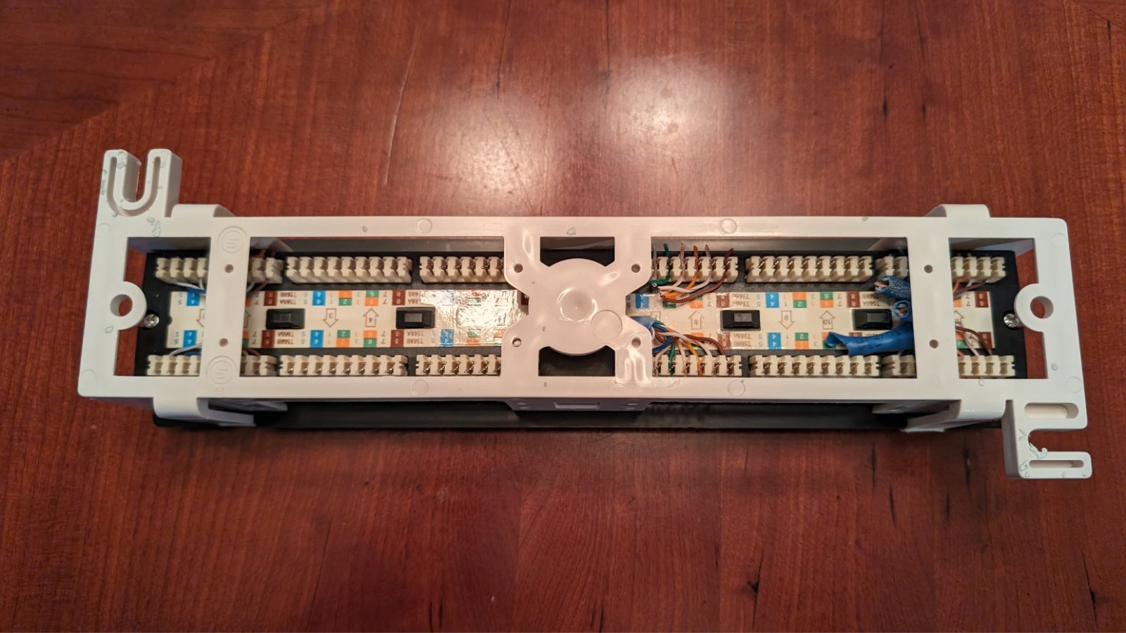 Gold X 12-Port Vertical Punch Down Patch Panel Network Ethernet Wall Mount [C1]