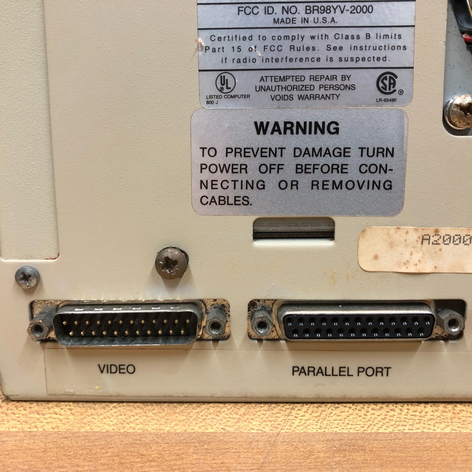 Vintage Commodore Amiga A2000HD Computer (WORKS)
