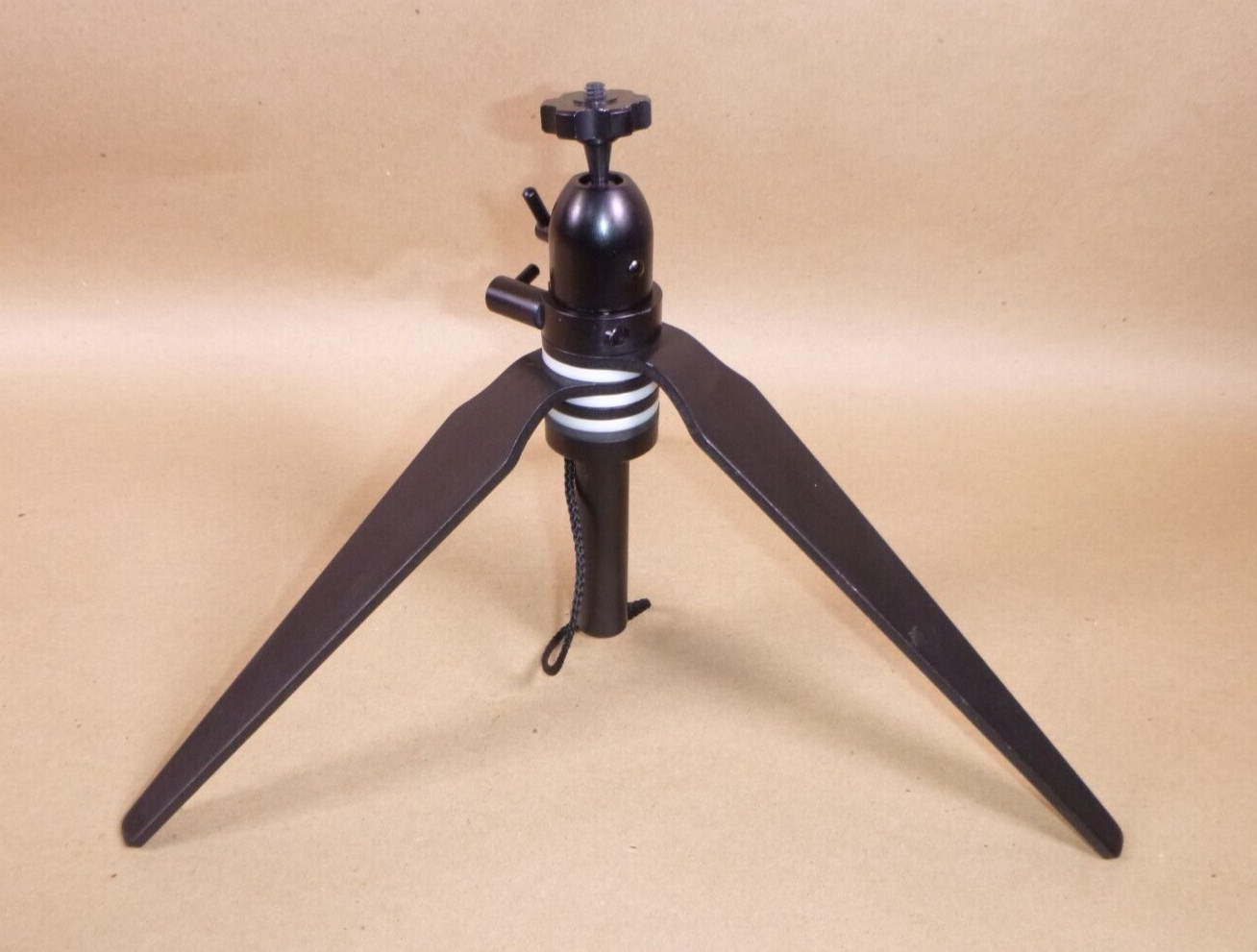 USMC Tactical HD Tabletop Tripod for Spotting Scope MFT10200-9, 1/4-20 Threads