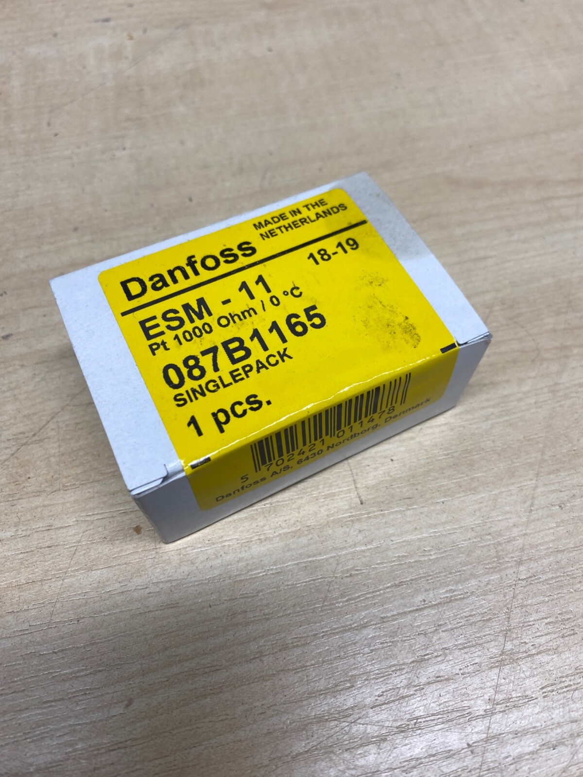 Danfoss ESM-11 Contact Surface Temperature Sensor - NEW OLD STOCK