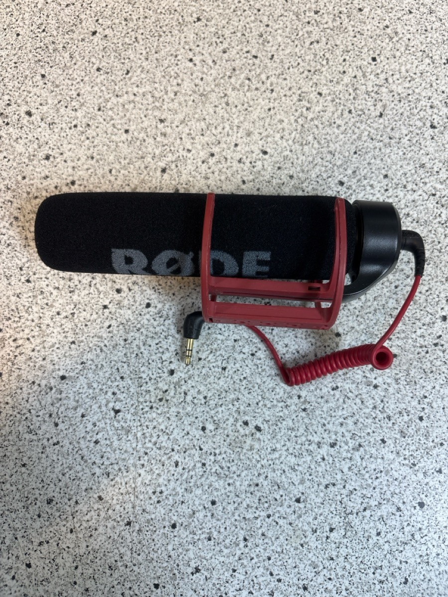 Rode VideoMic GO Lightweight On Camera Microphone (E14002210)