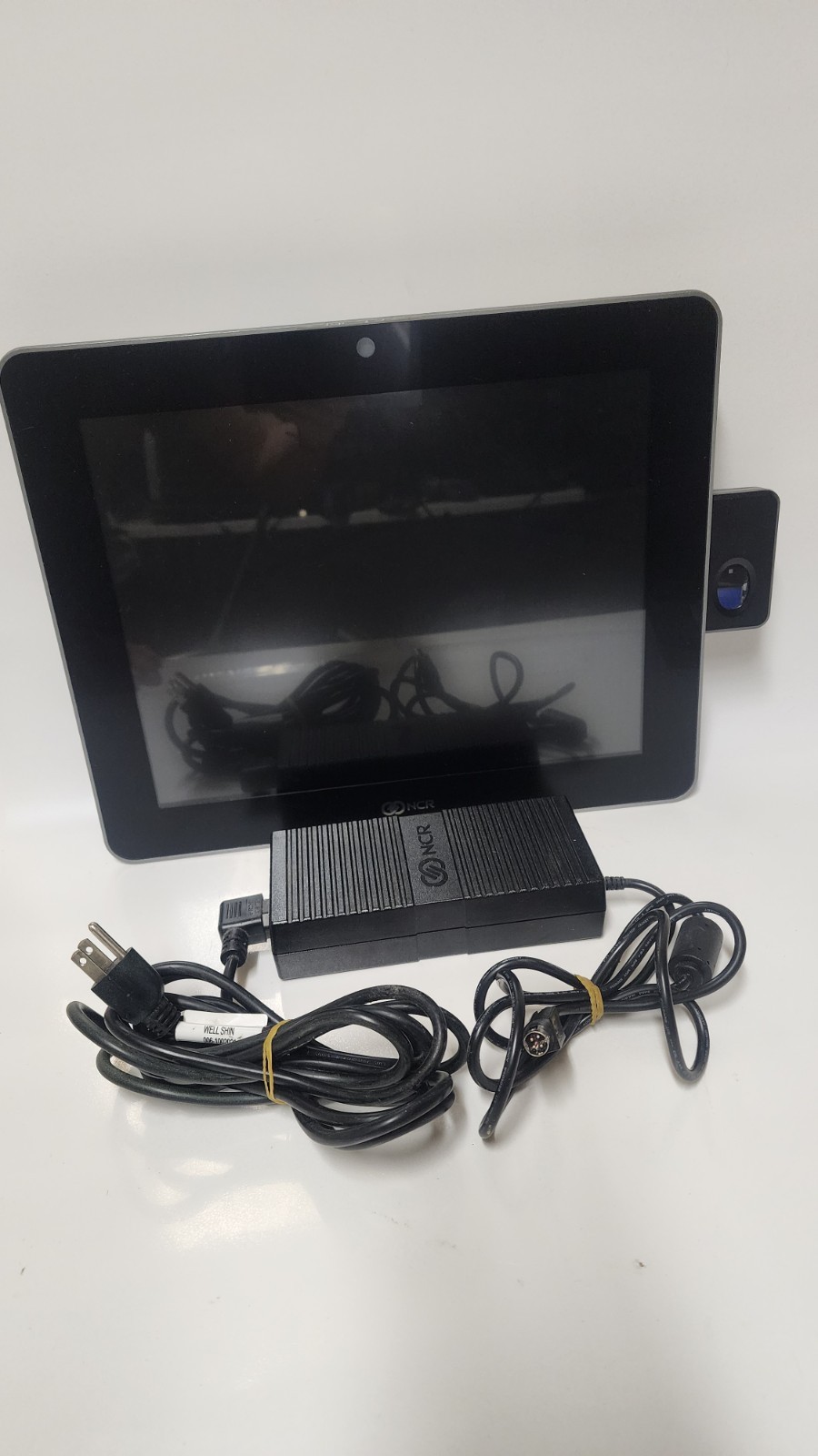 NCR RealPOS Touchscreen Model 7702-2515-8801 Intel Core 15 Inch