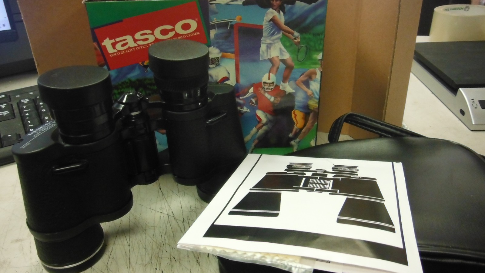 New Tasco 7x35 mm Zip Focus  Wide Angle Binoculars with Case /Papers