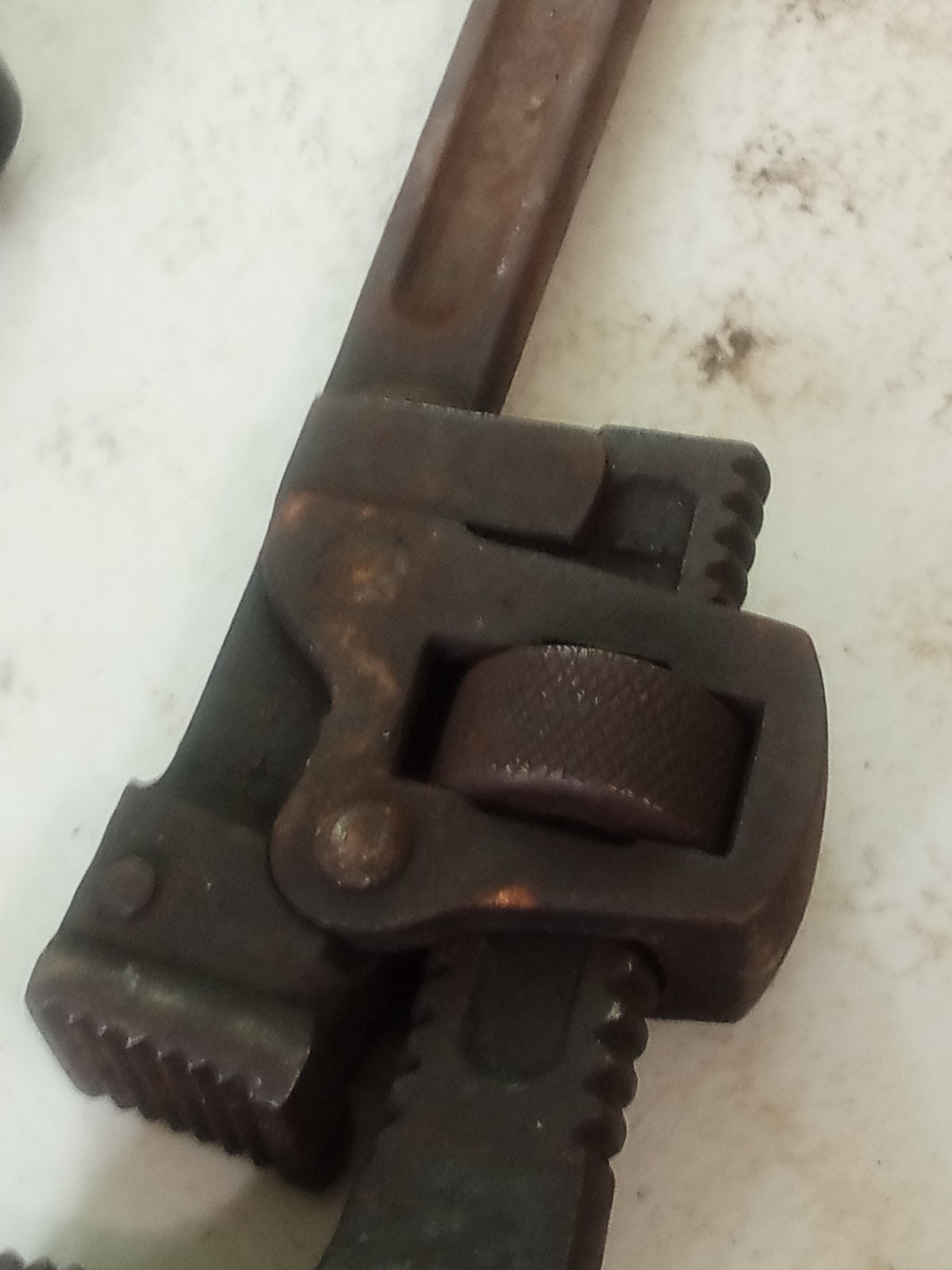 Oswego Tool Co Antique Pipe Wrench - 10"