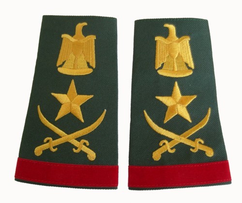 Iraqi Lieutenant General shoulder boards on Green with Red Stripe