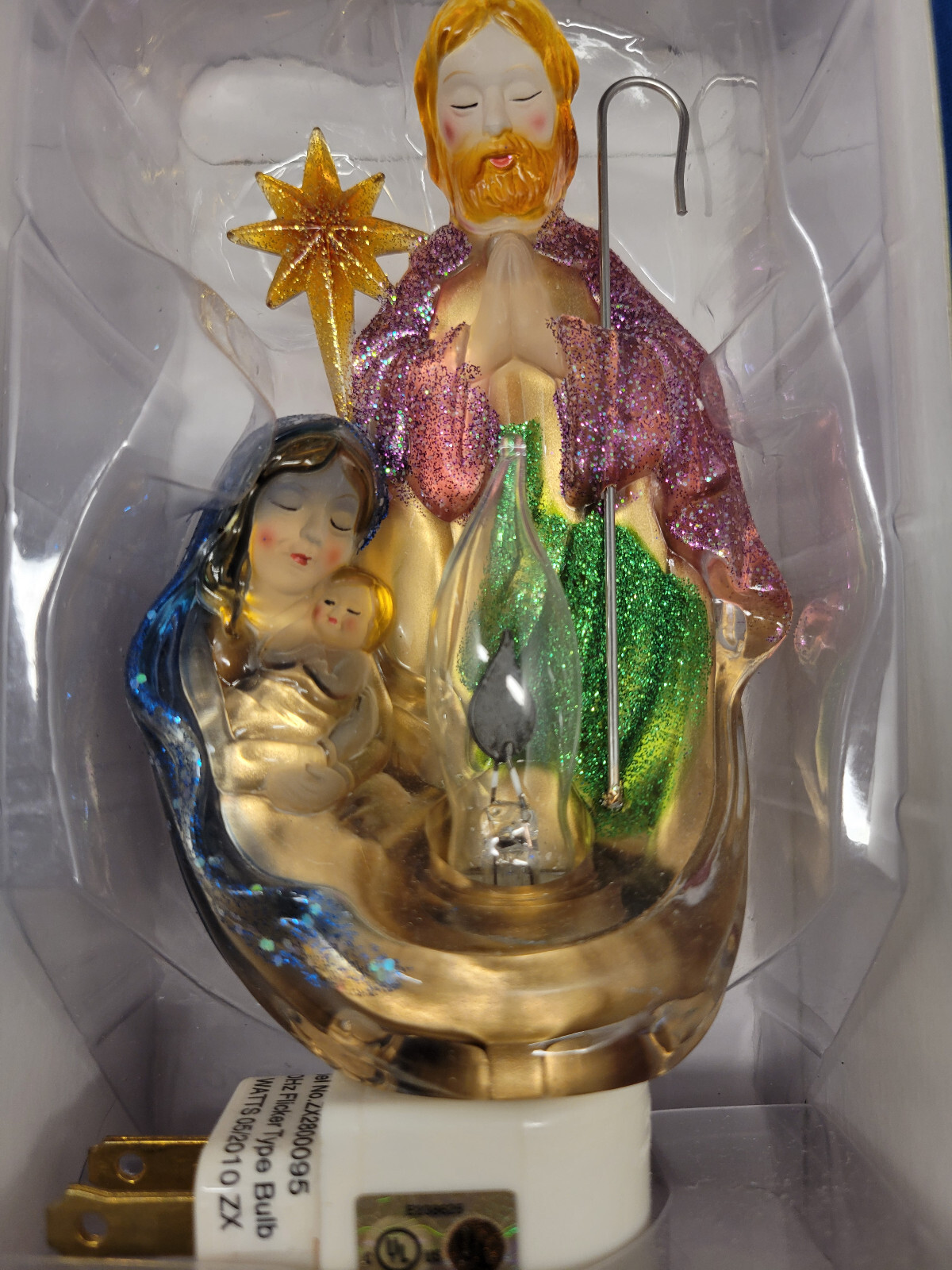 Night Light Holy Family Nativity Theme with Flicker Bulb 358