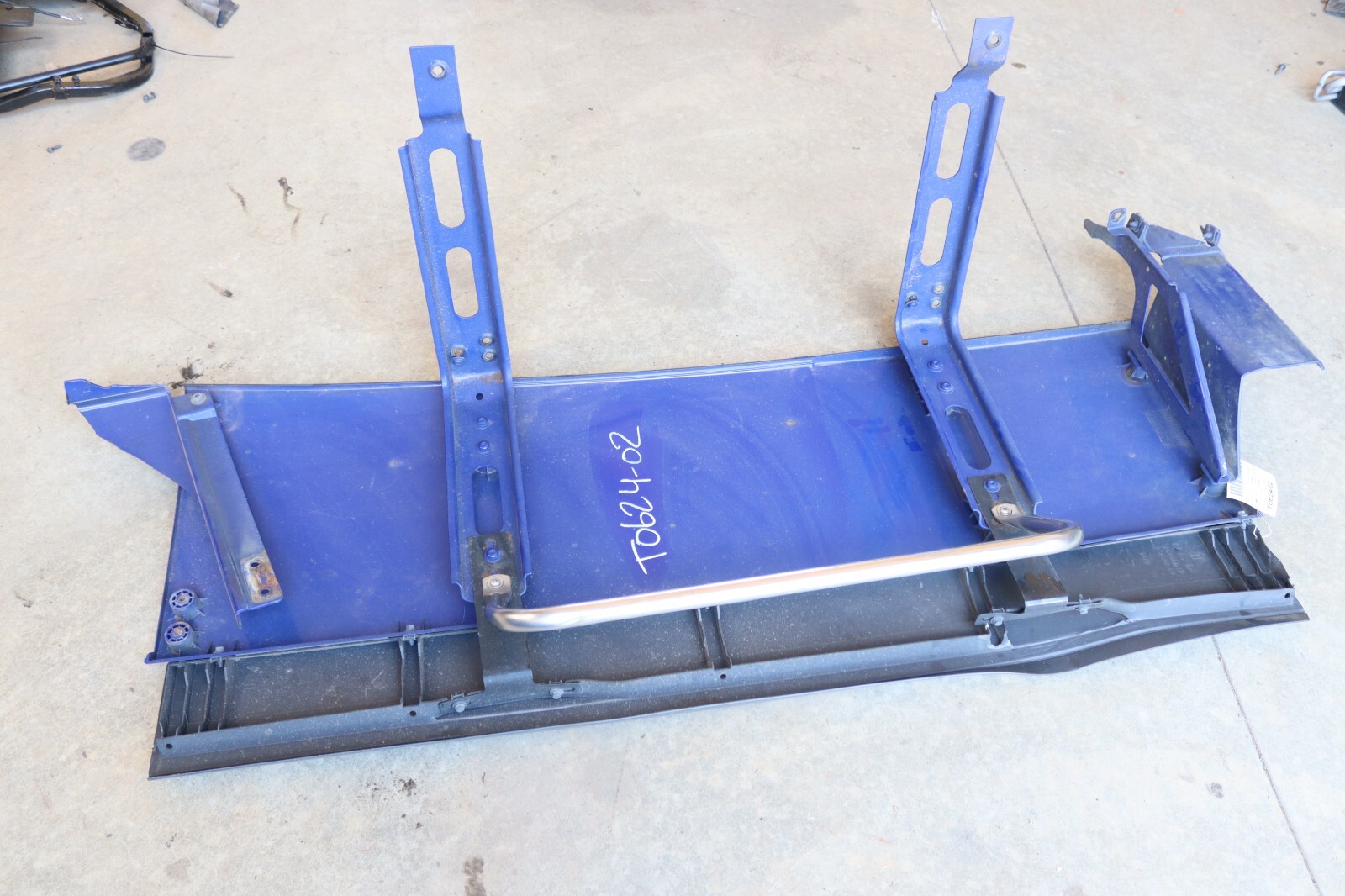 2019-2023 VOLVO VNL 760 D13 REAR LEFT SIDE CAB LOWER FAIRING PANEL OEM