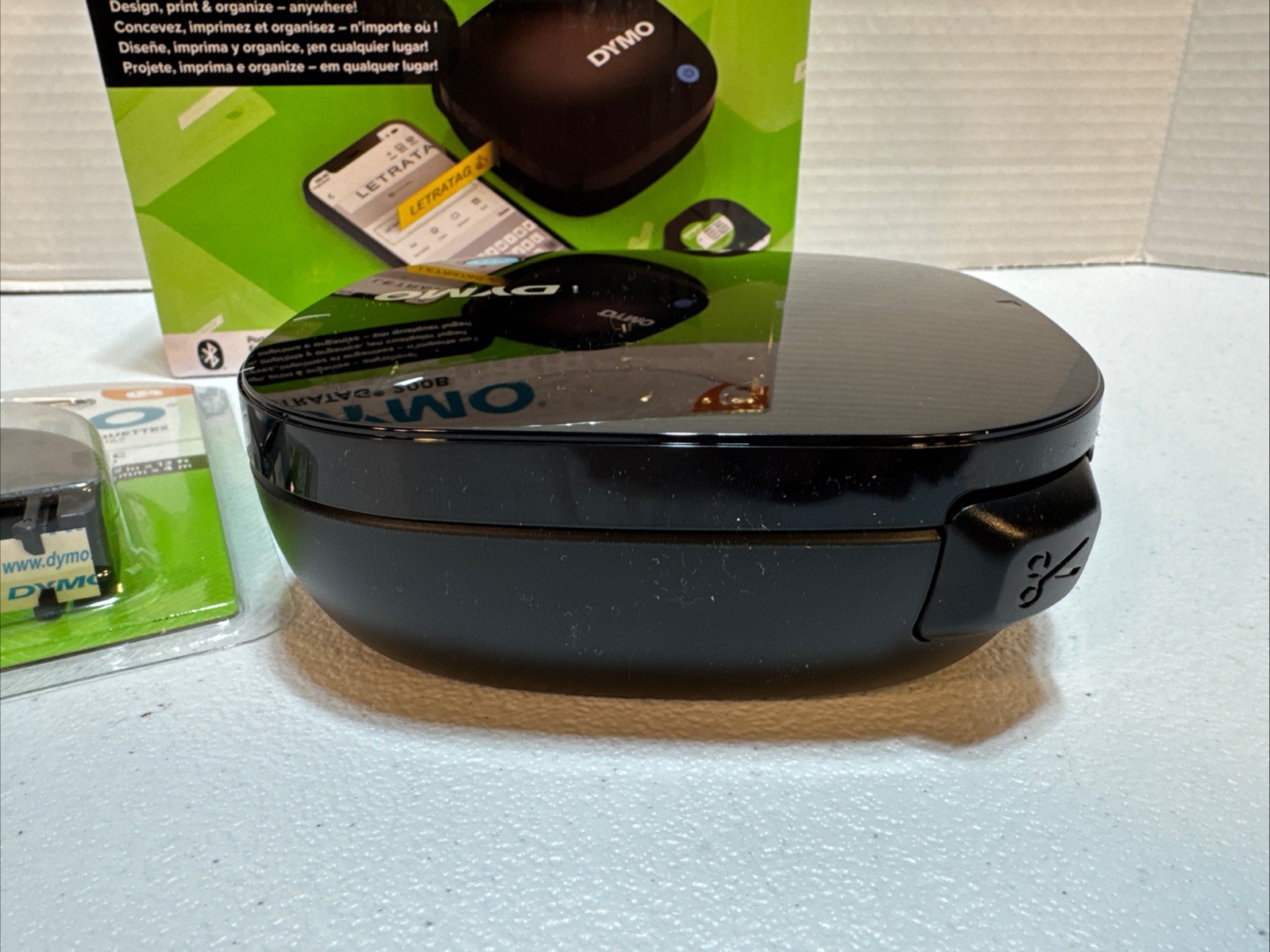 Dymo Bluetooth Compact Wireless Label Maker LetraTag 200B with Extra Refill