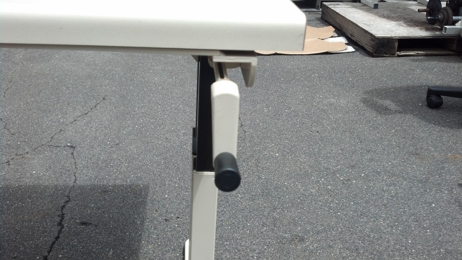 COMPUTER TABLE WITH 2 ADJUSTABLE WORK SURFACE'S We Deliver Locally Nor CA