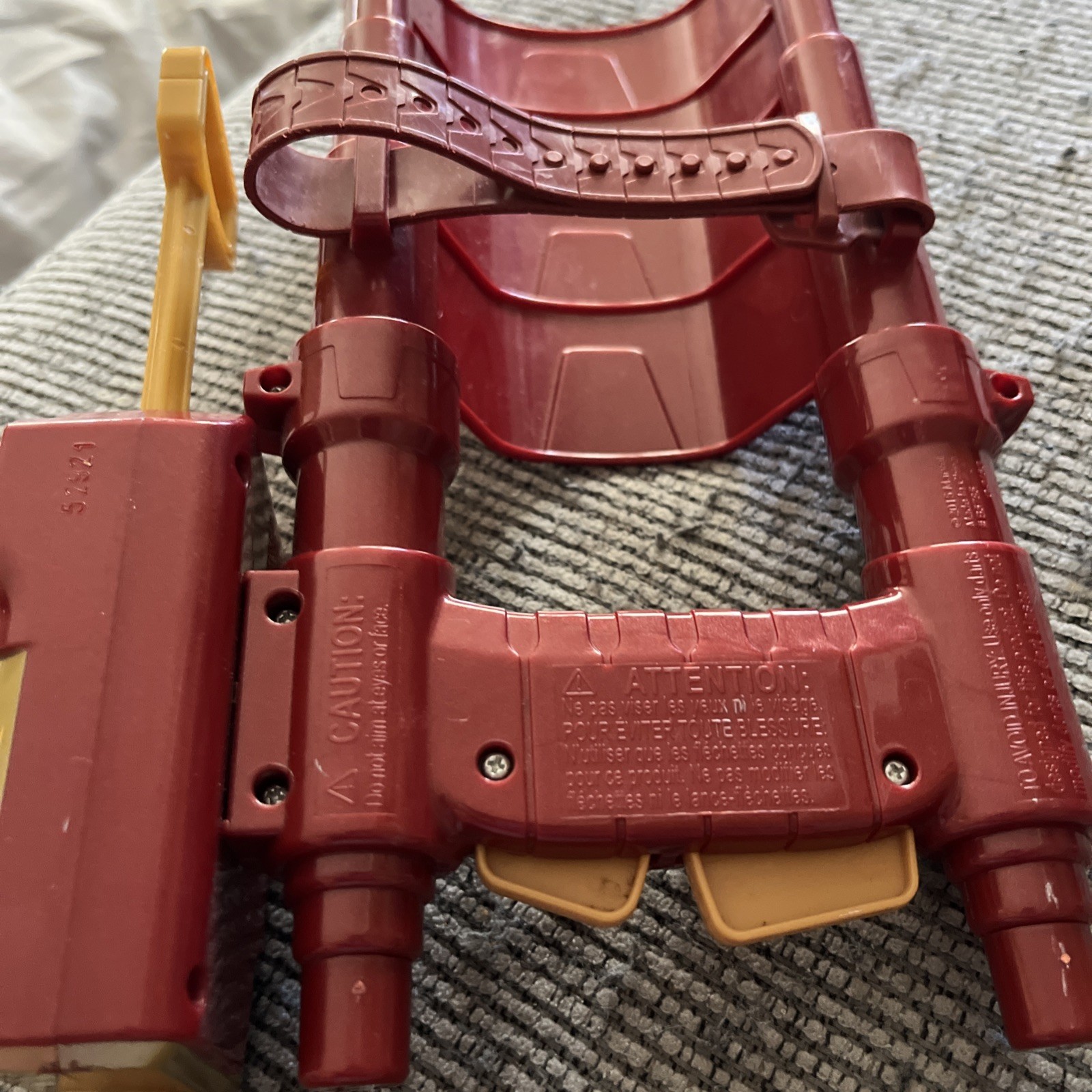 Marvel Iron Man Nerf Slide Blast Armor Dart Blaster 2015 Retractable Sh33