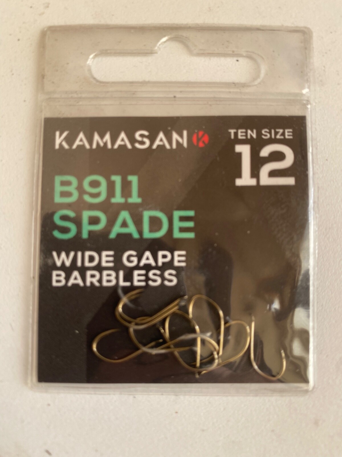 KAMASAN B911 WIDE GAPE SPADE END BARBLESS HOOKS. ALL SIZES FREE P&P. RRP £1.90