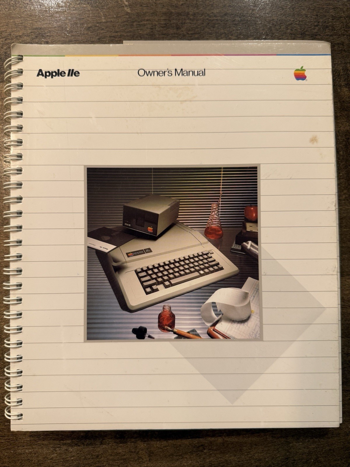 Vintage Apple IIe Computer Owner's Manual