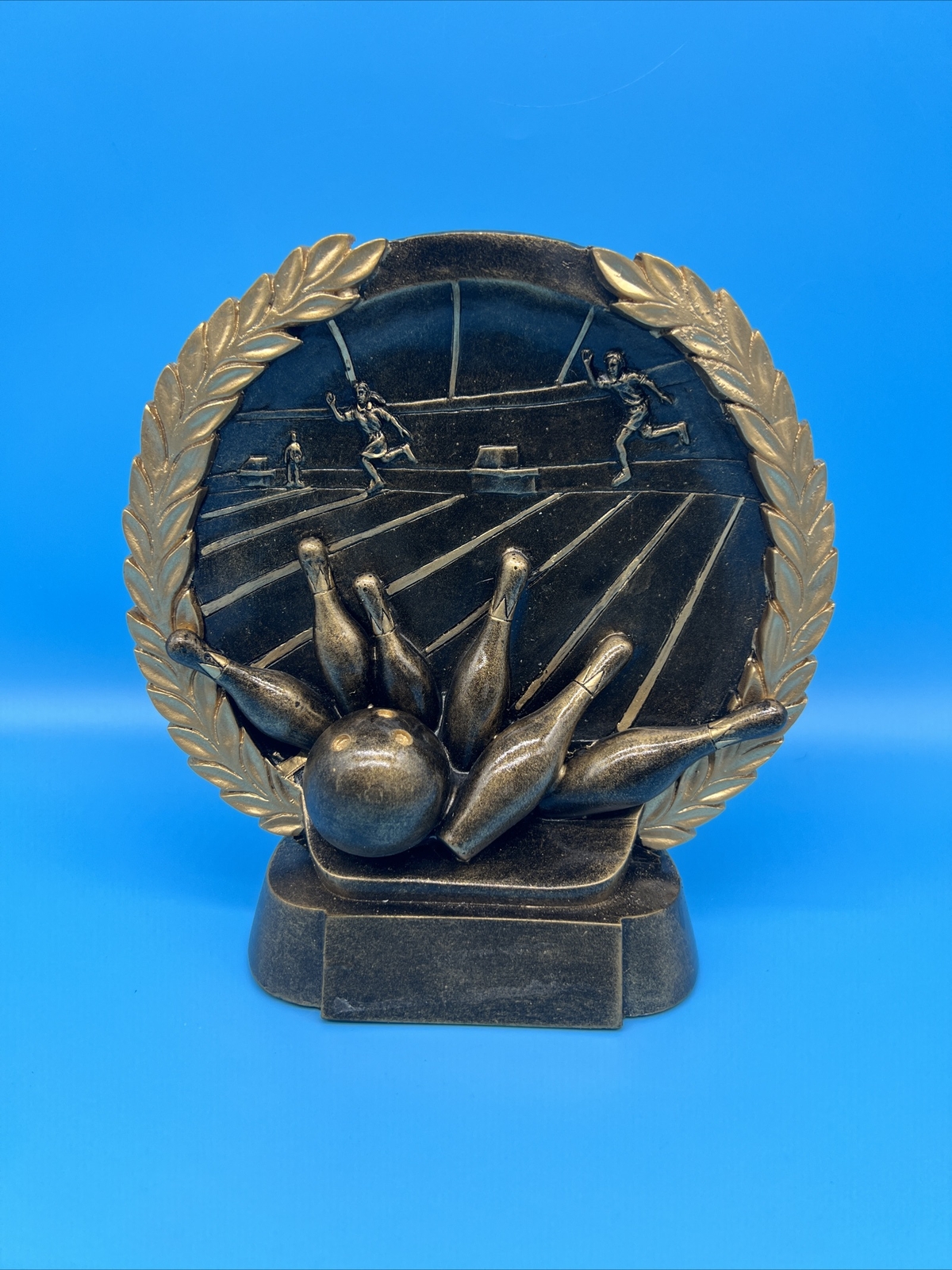 Bowling Trophy Golden Resin Oval Plaque 7.5”x7” Bowling Award Décor