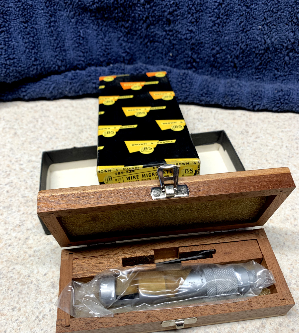Machinist Tool: Brown & Sharpe Wire Micrometer 0 to .400 (NOS) 599-229